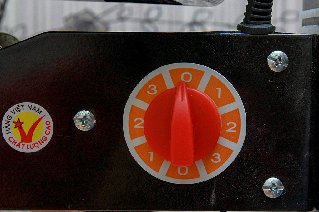 Quạt treo tường công nghiệp 1 dây Lifan T-16CN