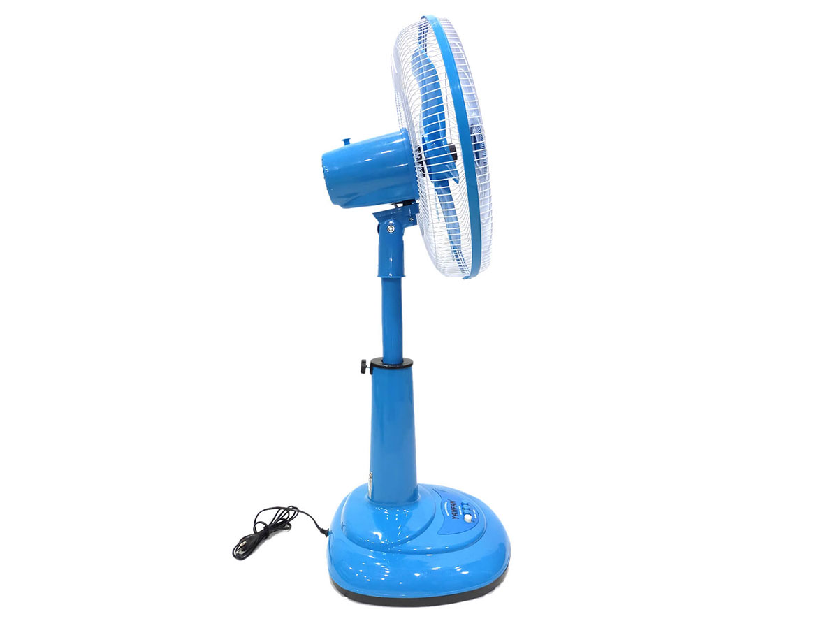 Quạt lỡ thân nhựa YANFAN L828