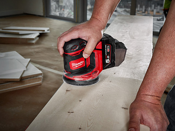 Thân máy chà nhám Milwaukee M18 BOS125-0X0 (chưa pin, sạc)