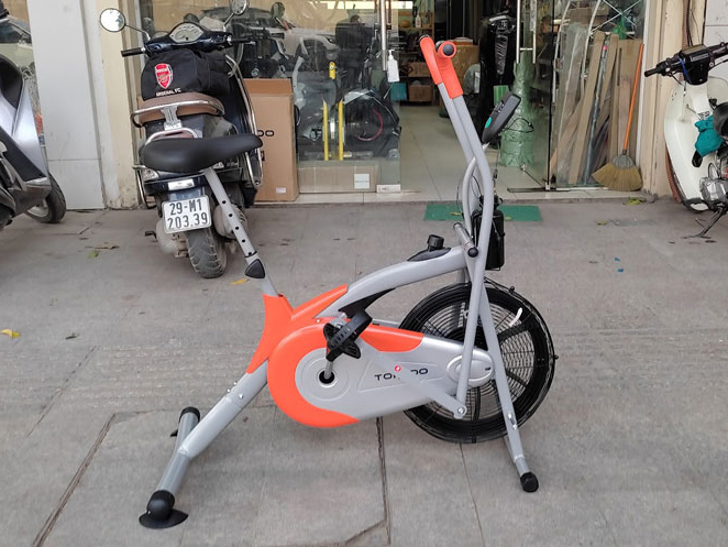 Xe đạp tập thể dục Tokado TK-800