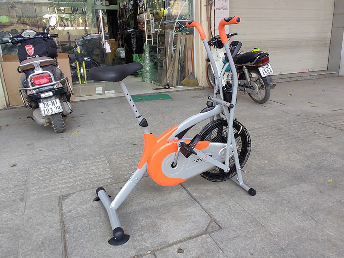 Xe đạp tập thể dục Tokado TK-800