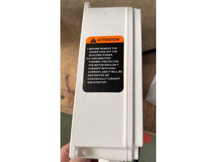 Máy bơm hỏa tiễn Adelino 3SAm4/24 1.5HP (3 Inch thả giếng 90mm)