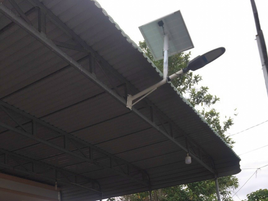 Đèn đường năng lượng mặt trời JinDian JD-200 (200W)