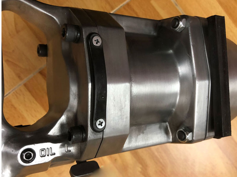 Súng siết bu lông khí nén 1 inch Kusaki KG-500