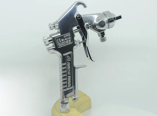Súng phun sơn Anest Iwata W71-02
