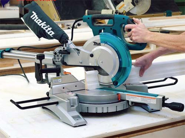 Máy cưa đa góc laser Makita LS1018L