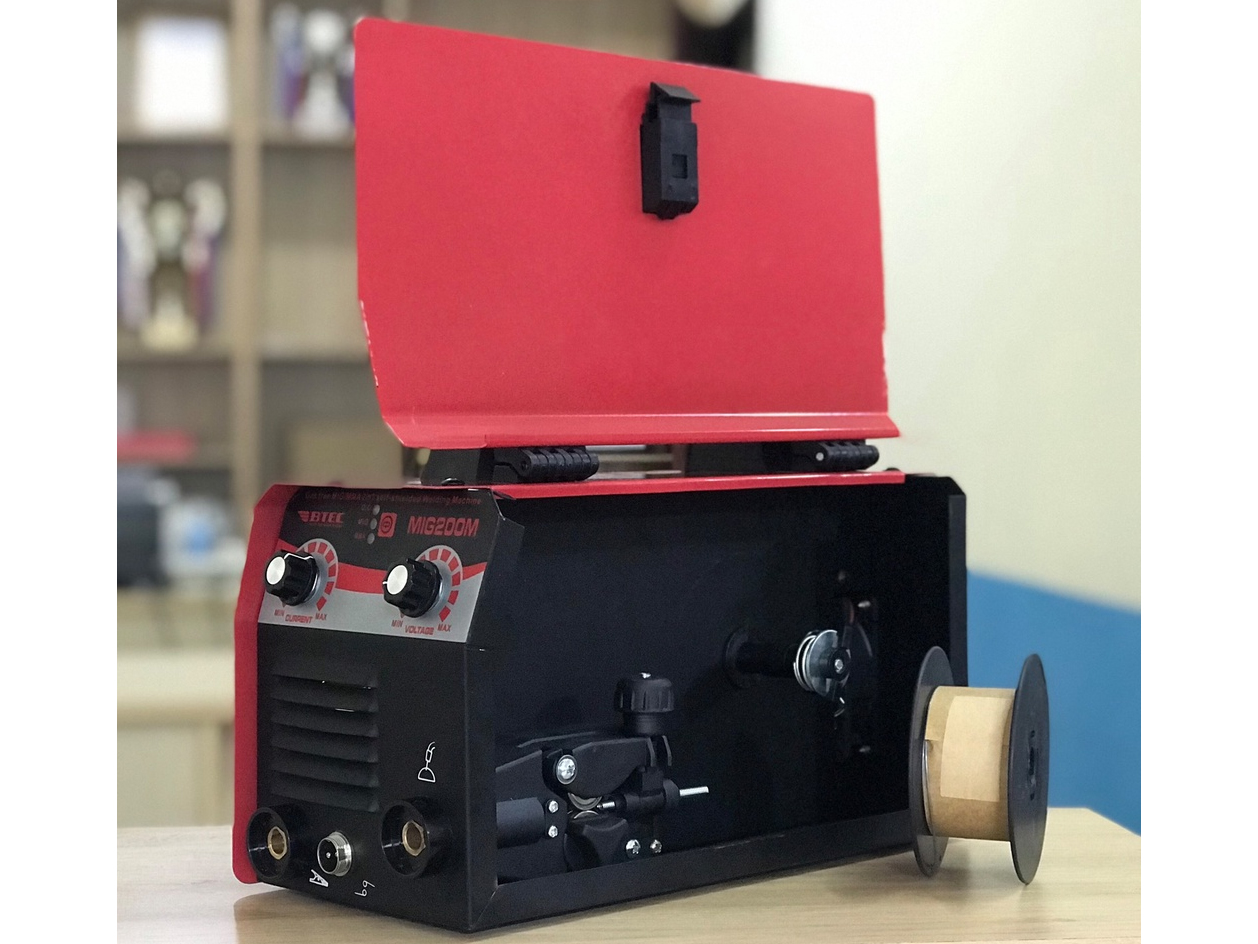Máy hàn MIG không dùng khí BTEC MIG 200M