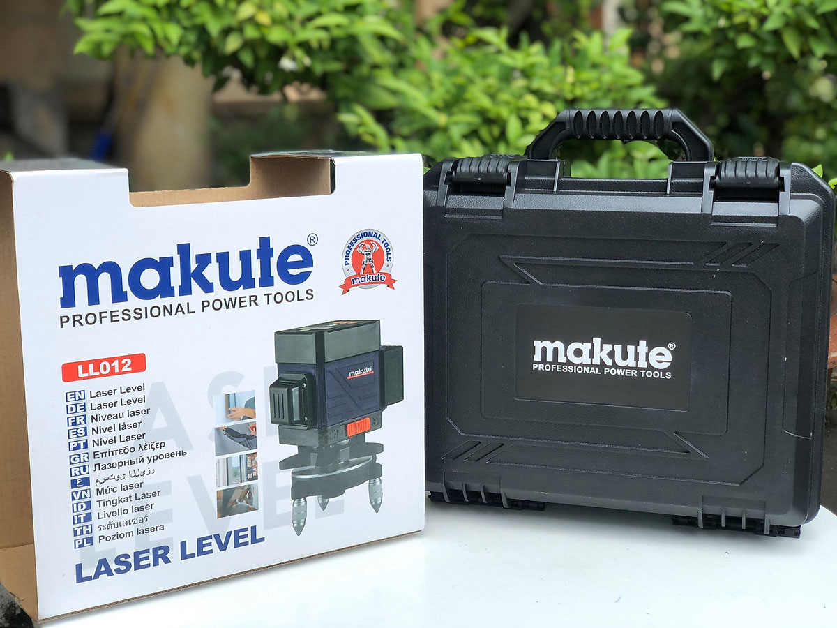 Máy cân bằng laser 12 tia xanh Makute LL012 (có điều khiển từ xa)