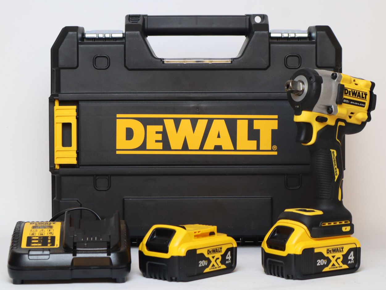 Máy siết bu lông dùng pin 20V Max DeWalt DCF922M2