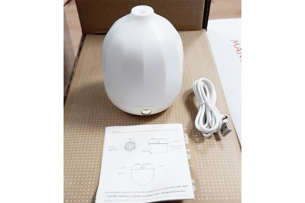 Máy xông tinh dầu xe hơi, phòng làm việc Aroma 300ml