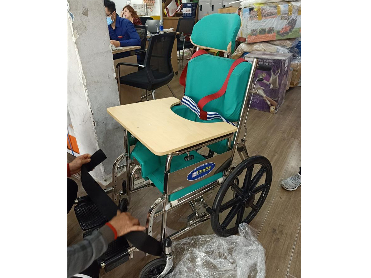 Xe lăn không vành lăn lớn PN58IL