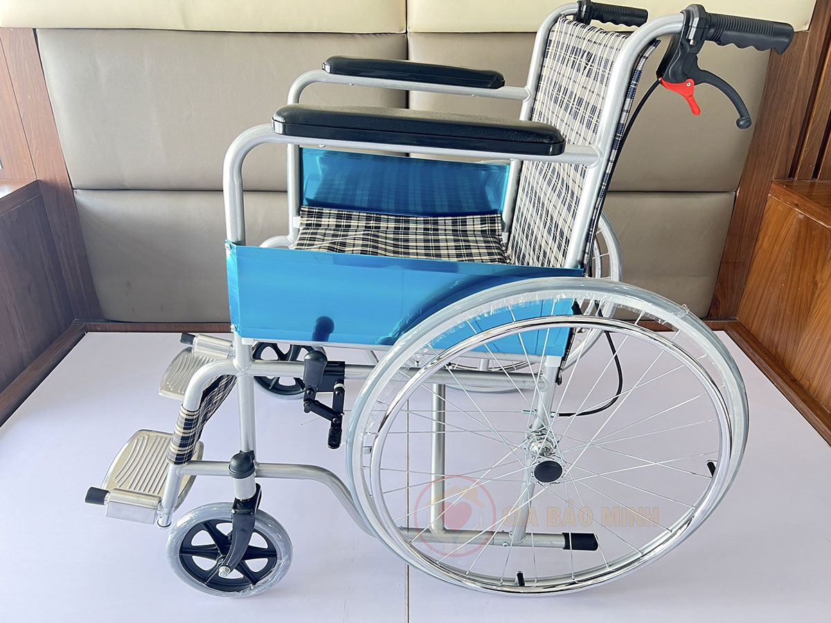 Xe lăn tay khung thép sơn tĩnh điện GBM-041