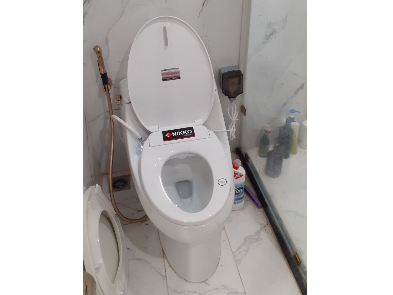 Nắp bồn cầu thông minh Nikko P69062 (có remote)