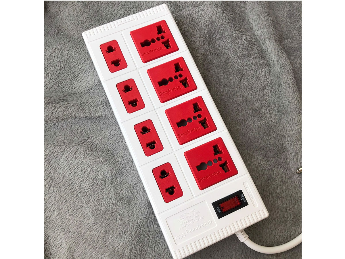 Ổ cắm Điện Quang ECO ĐQ ESK 8ECO (8 lỗ)