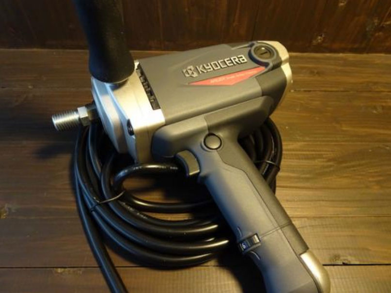 Máy đánh bóng Kyocera APE201 - 1.100W