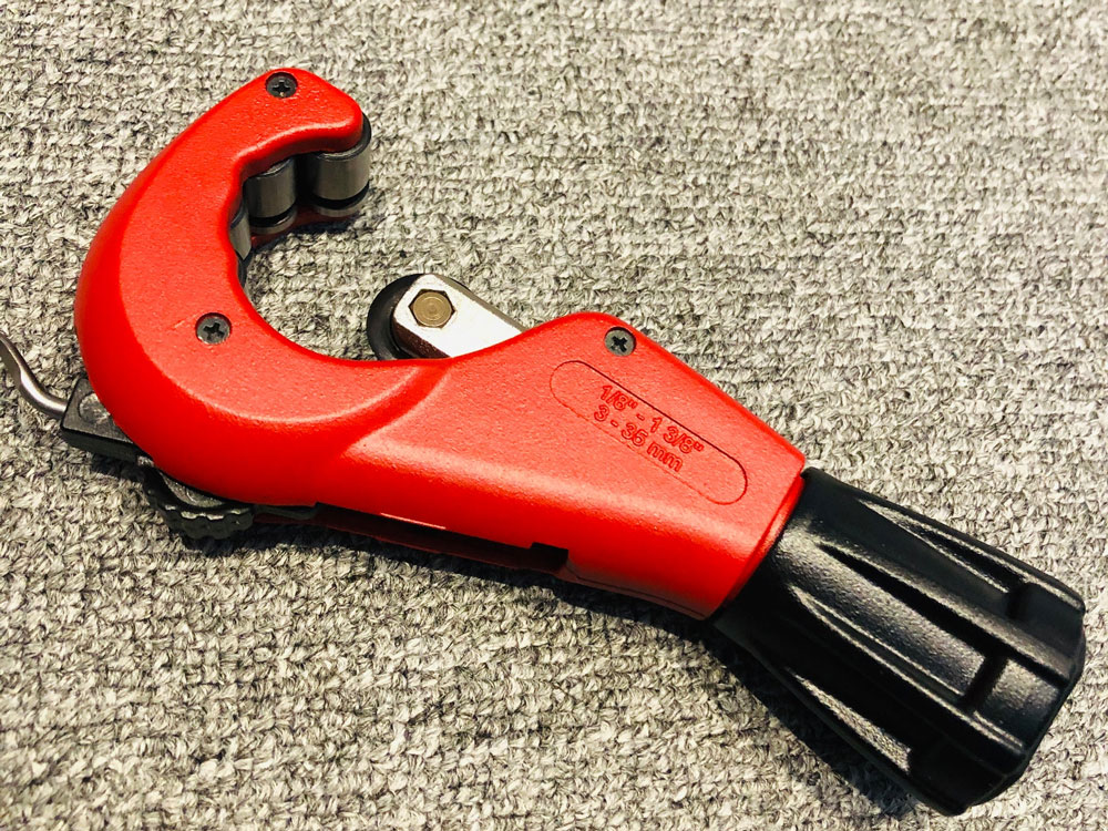 Dụng cụ cắt ống nhỏ với 4 con lăn dẫn hướng Holex 818305