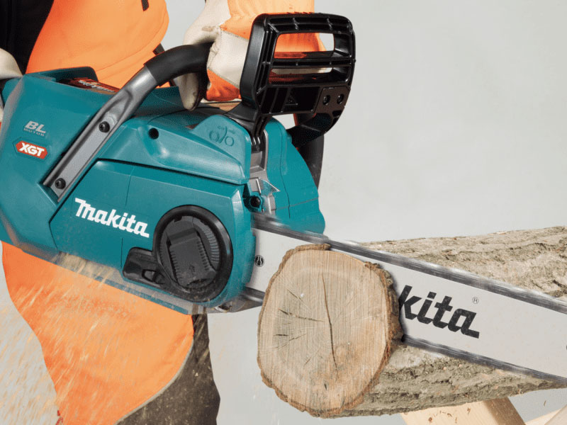 Máy cưa xích dùng pin Makita UC016GZ (Chưa pin và sạc)