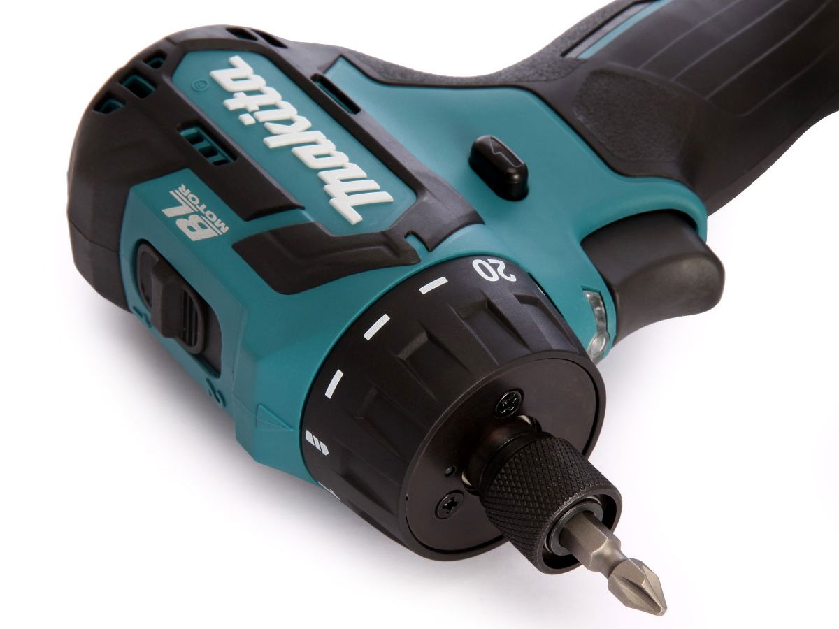 Máy khoan vặn vít dùng pin Makita DF032DZ 12V (Chưa kèm pin và sạc)