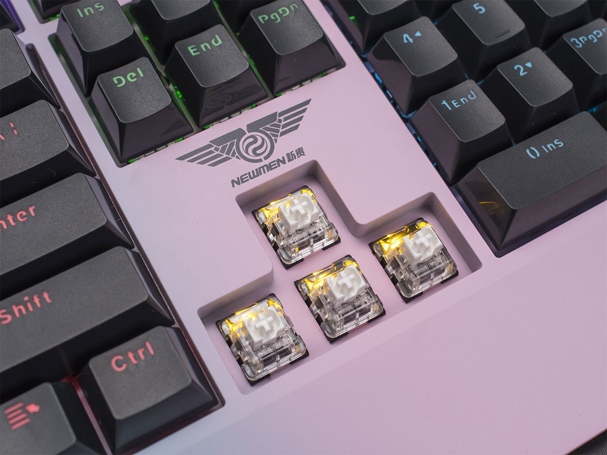 Bàn phím quang cơ Newmen M700 RGB Hotswap