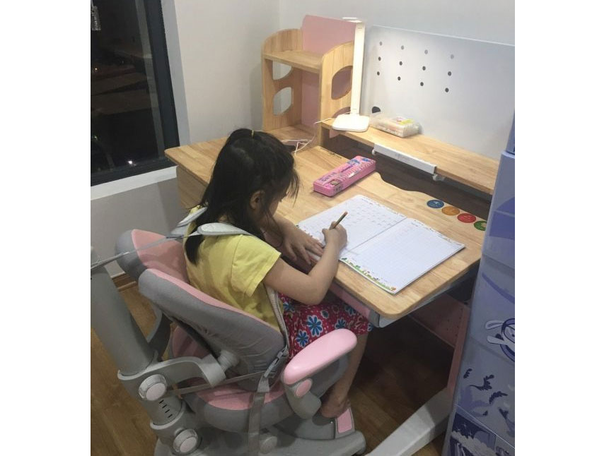 Bàn học thông minh chống gù chống cận Dolphin Dol-3 (120 x 65 cm)