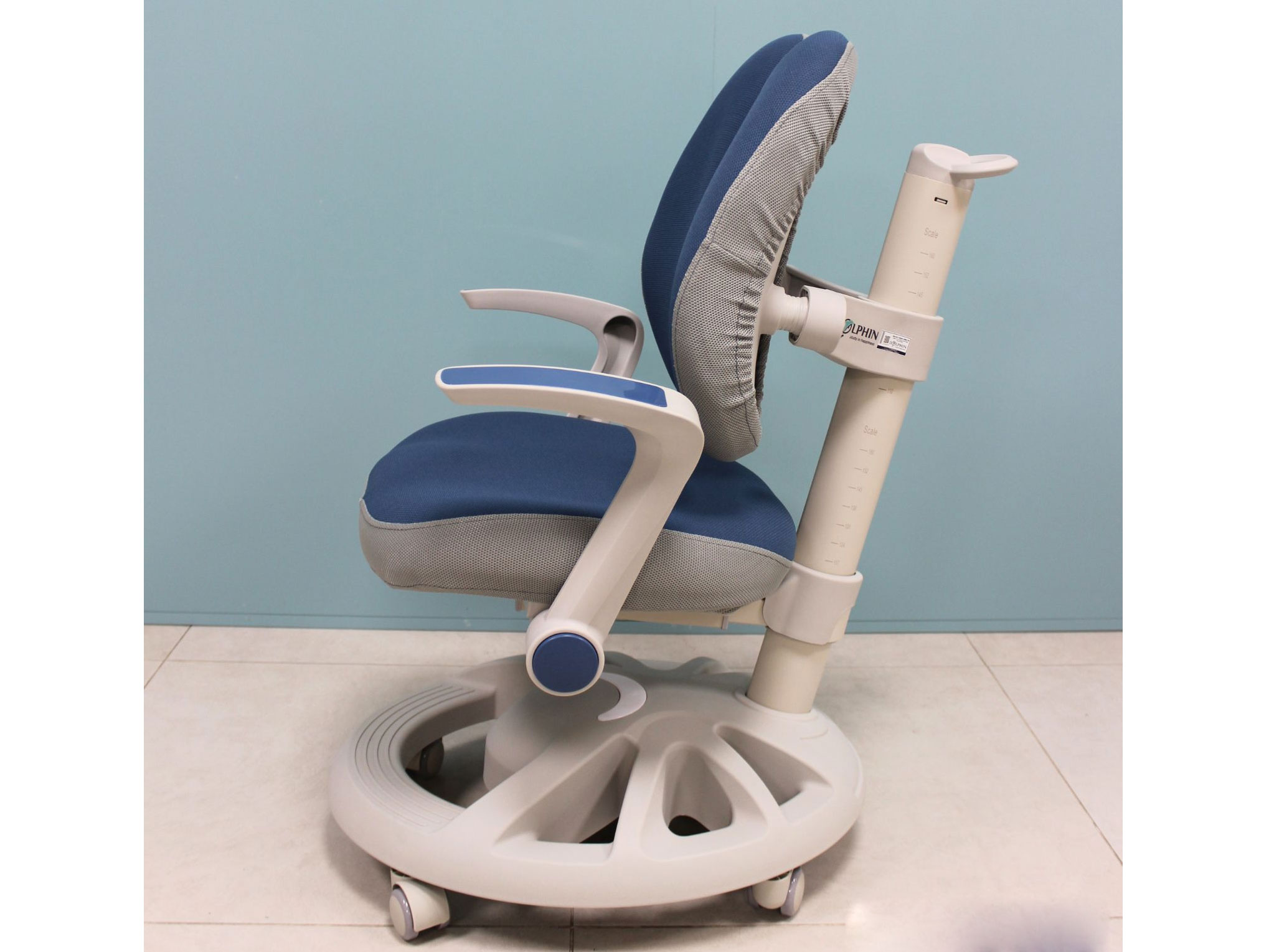 Ghế ngồi học chống gù chống cận Dolphin Dol-G8