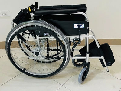 Xe lăn Miki USG-1 siêu nhỏ nhẹ