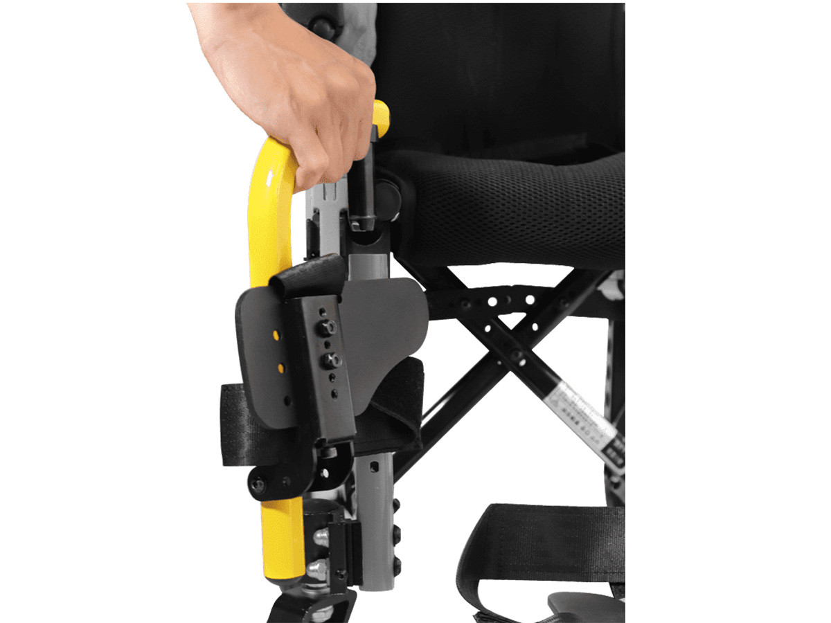 Xe lăn Karma Flexx Junior