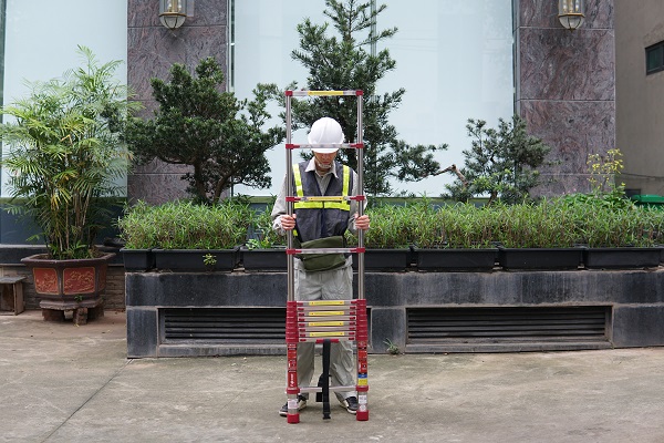 Thang inox rút gọn đơn FujiHome TLI540IR - META.vn