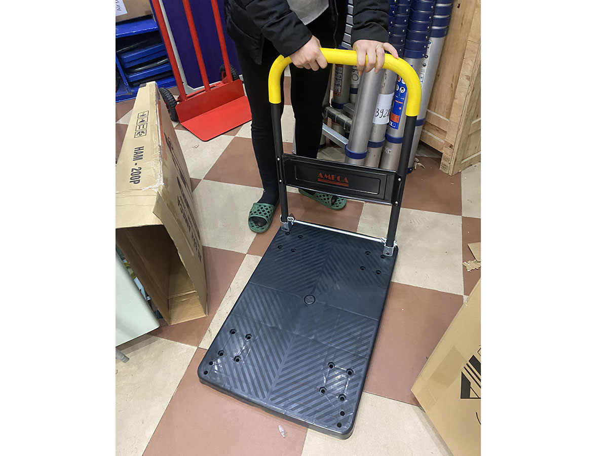 Xe đẩy hàng 4 bánh sàn nhựa Ameca HAM-200P