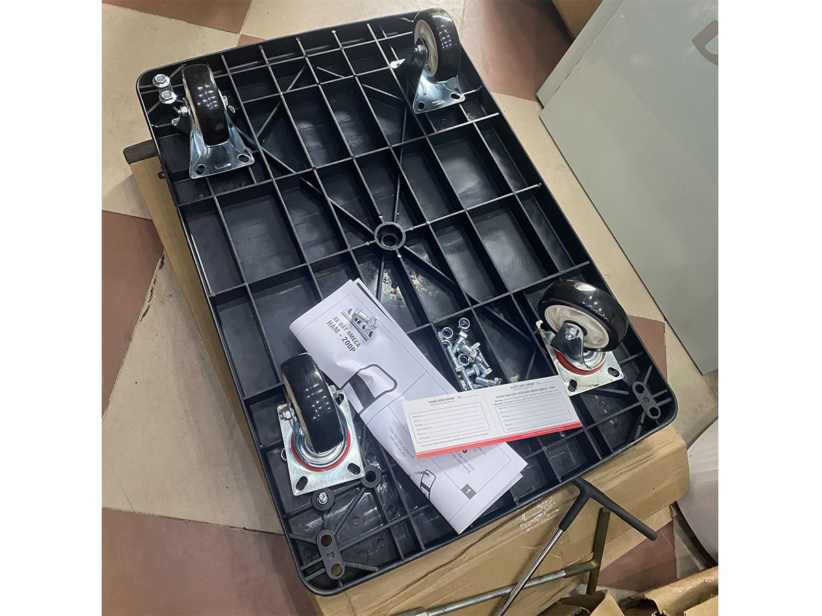 Xe đẩy hàng 4 bánh sàn nhựa Ameca HAM-200P