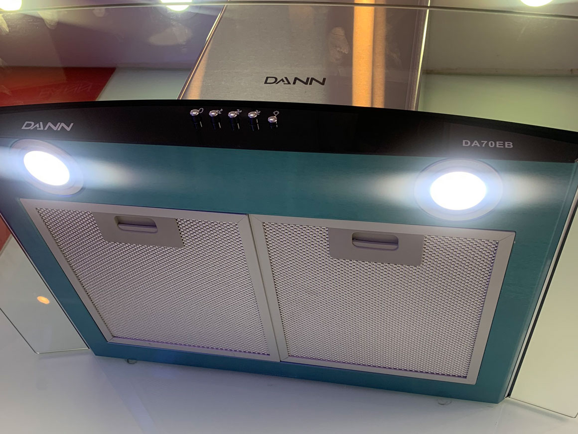 Máy hút mùi Dann DA70EB
