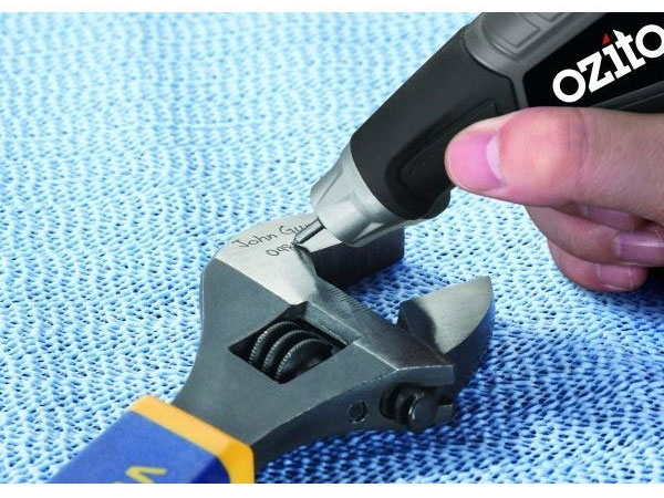 Máy khắc chữ, hình Ozito EGR-2050