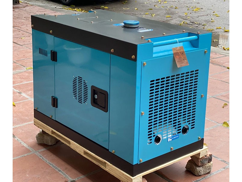 Máy phát điện chạy dầu 7KW Hakuda HKD8700X