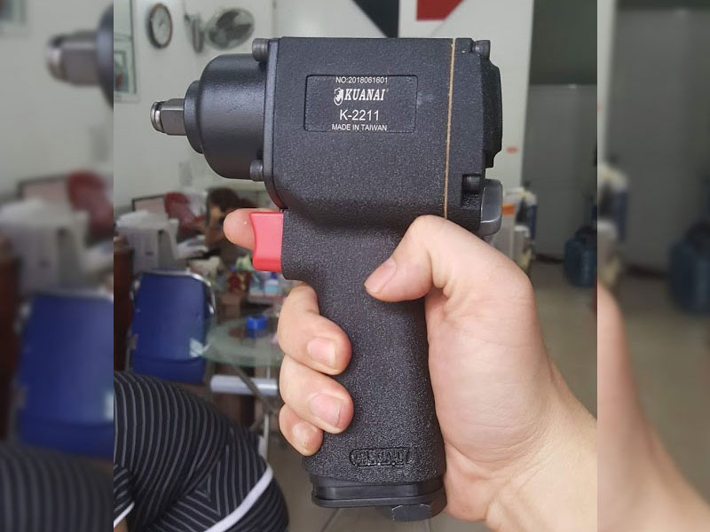 Súng bắn bu lông dùng hơi Kuanai K-2211 1/2 inch