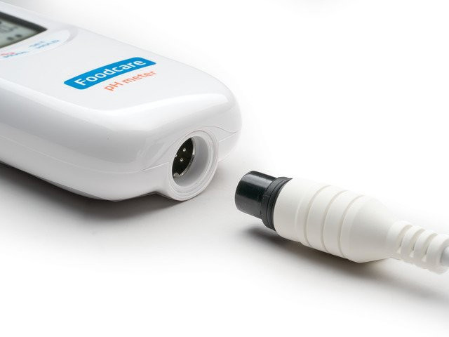 Máy đo pH, nhiệt độ trong sữa chua Hanna HI99164