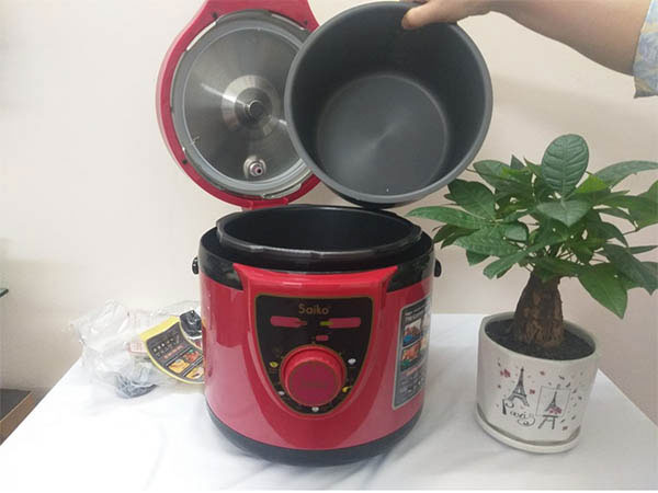 Nồi áp suất điện đa năng Saiko EPC-622 - 6 lít