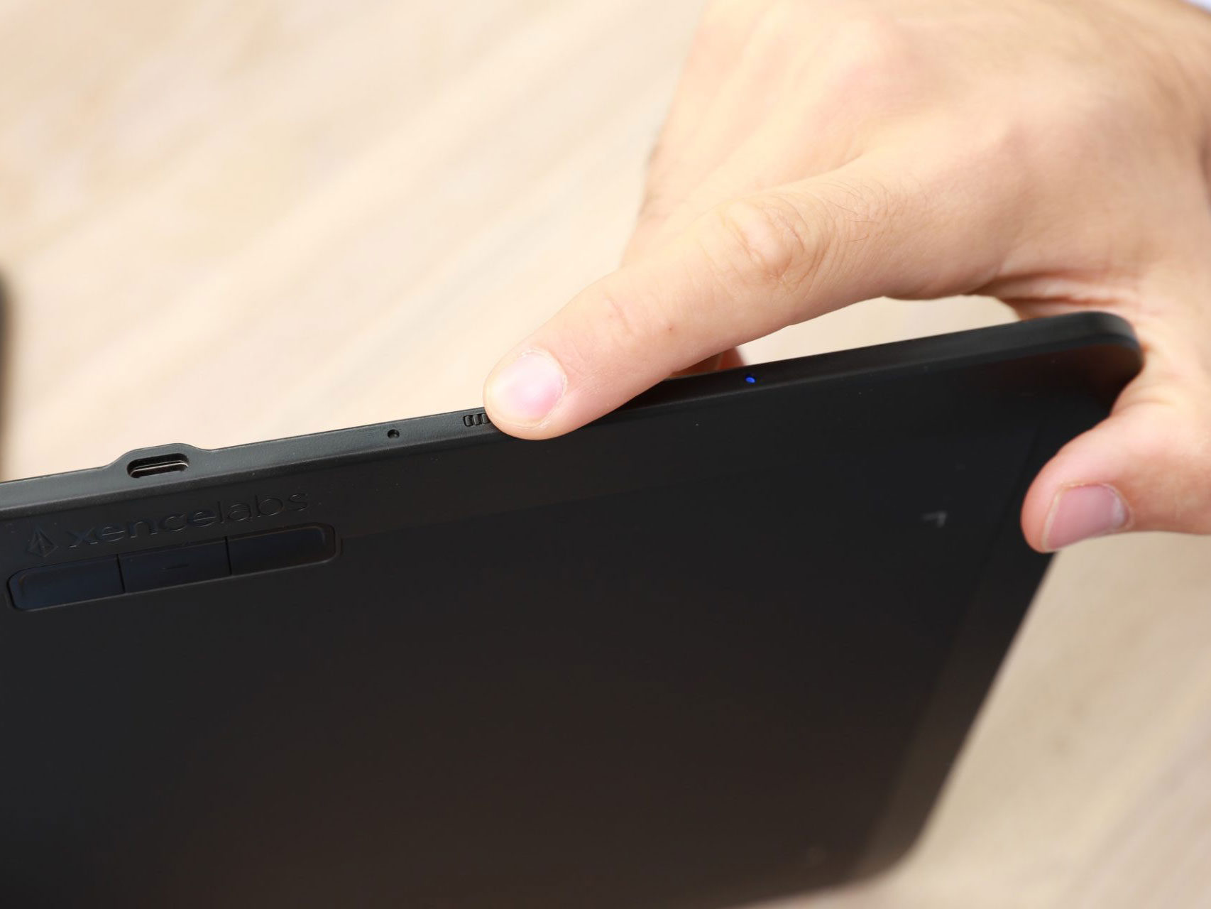 Bảng vẽ đồ họa Xencelabs Medium Bundle XMCTBMFRES (điều khiển Quick keys Wireless cảm ứng nghiêng)