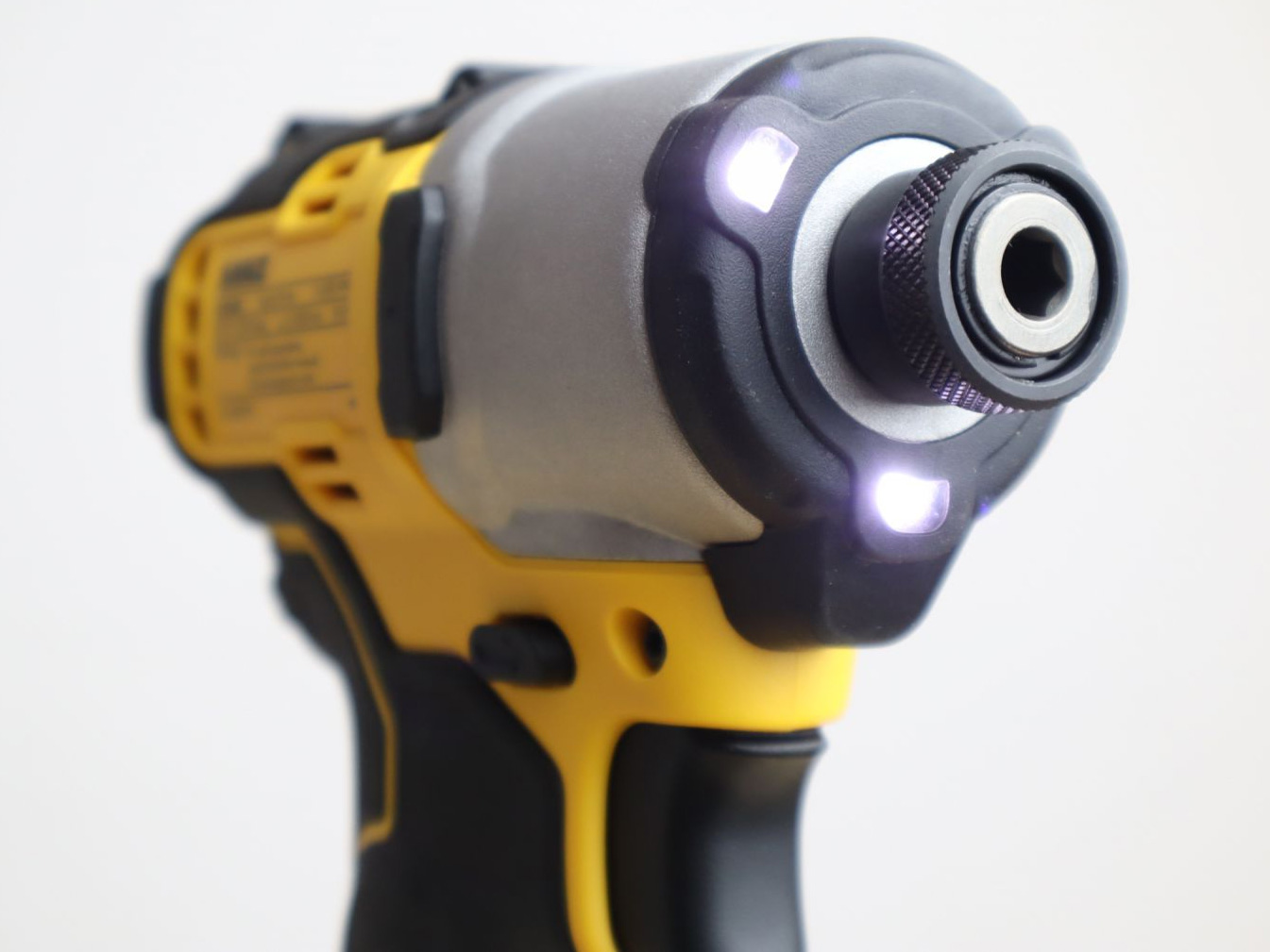 Máy vặn vít dùng pin 20V DeWalt DCF845N-KR (Chưa pin và sạc)