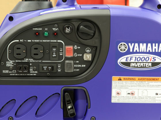 Máy phát điện chạy xăng YAMAHA EF1000IS (0.9 kVA/1.0 KVA) / JAPAN (inverter)