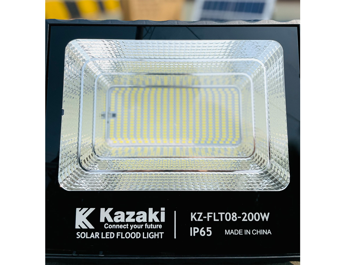 Đèn năng lượng mặt trời Kazaki KZ-FLT08-200W