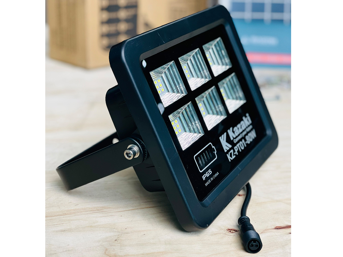 Đèn năng lượng mặt trời Kazaki KZ-PT01-80W