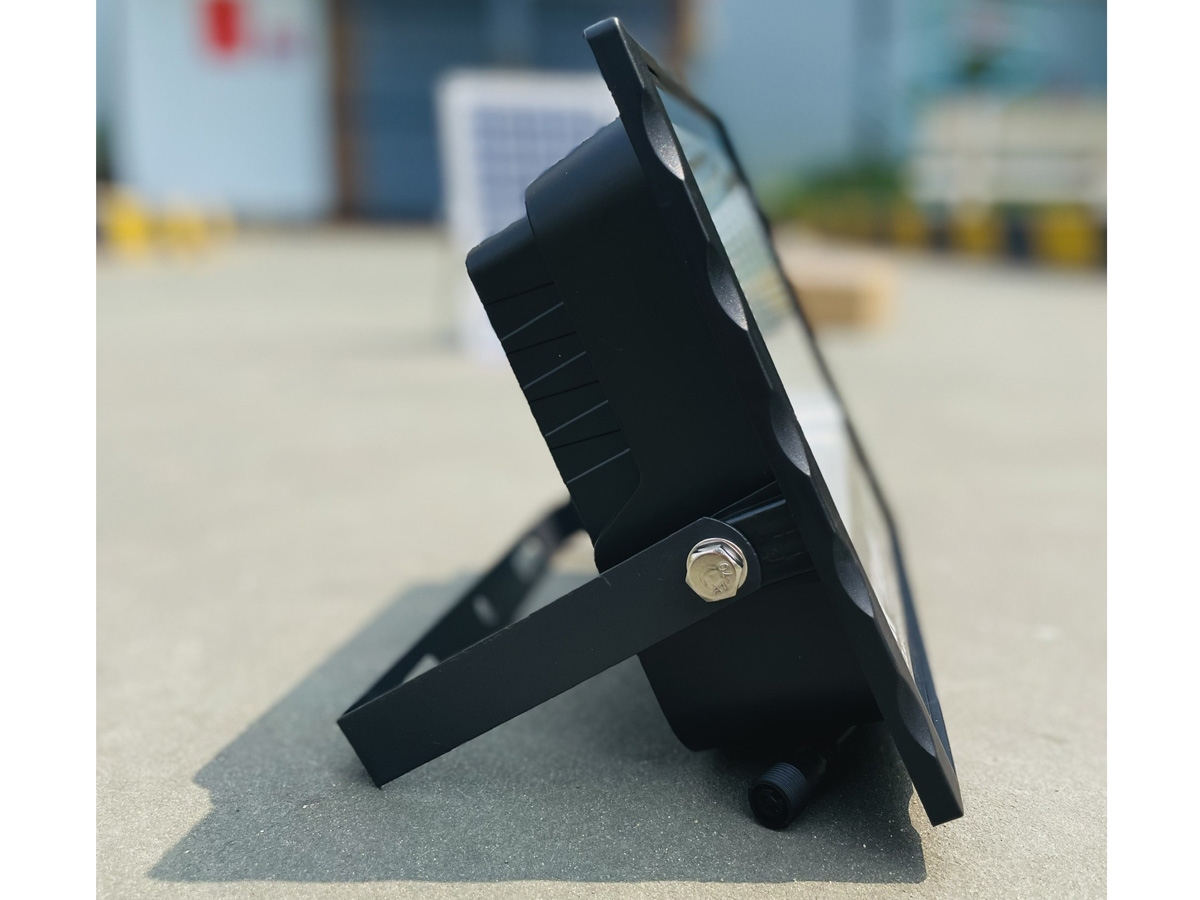 Đèn năng lượng mặt trời Kazaki KZ-FLT08-100W