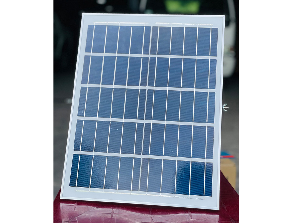 Đèn năng lượng mặt trời Kazaki KZ-PT01-200W