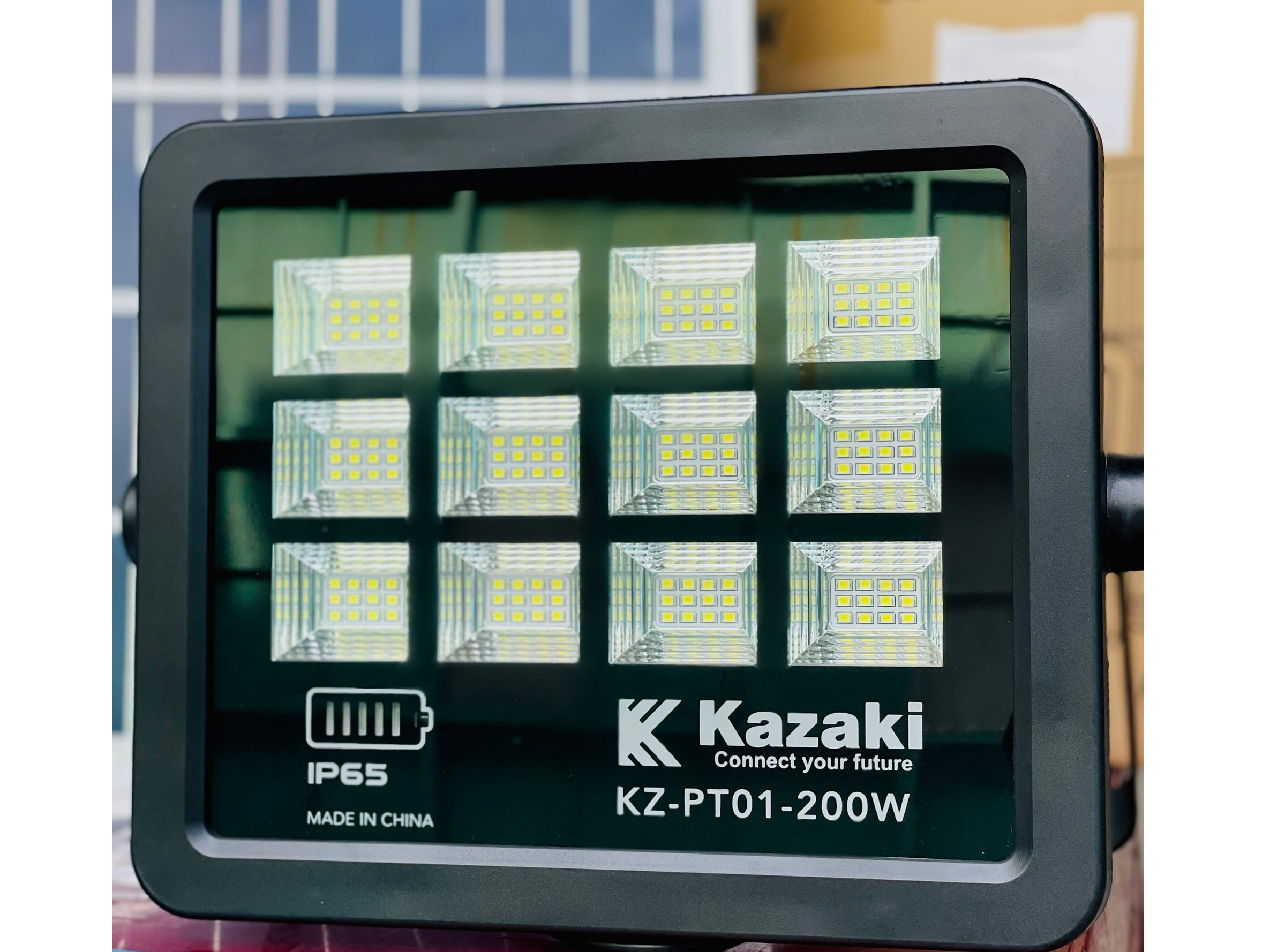 Đèn năng lượng mặt trời Kazaki KZ-PT01-200W