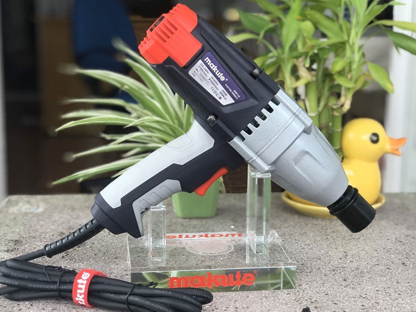 Máy siết bu lông Makute EW116