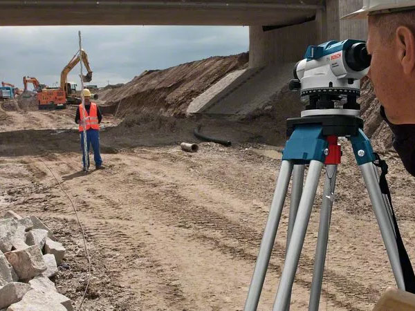 Máy thủy bình Bosch GOL 32D 0601068500