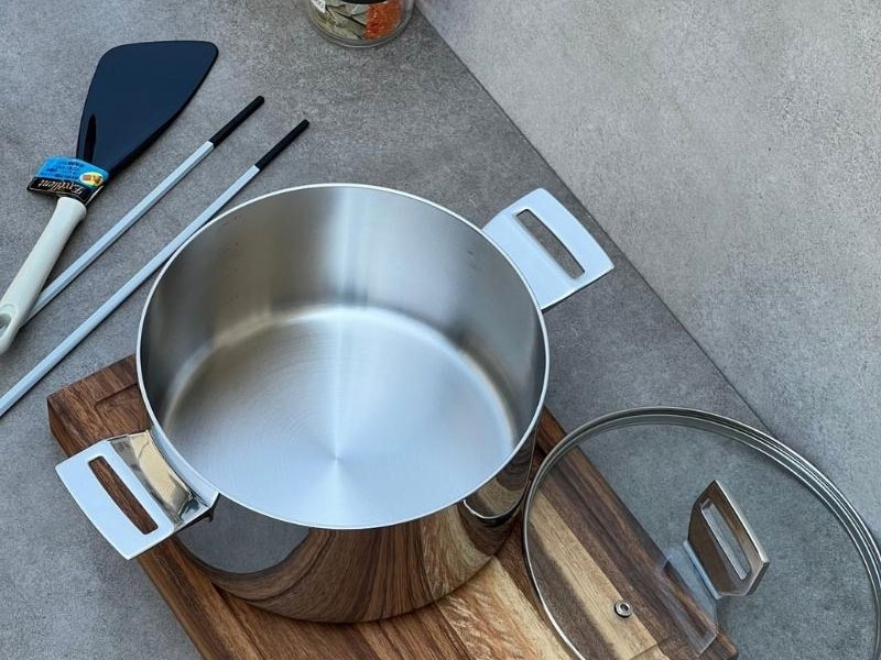 Nồi inox thân đáy liền 3 lớp Kaiyo size 20cm