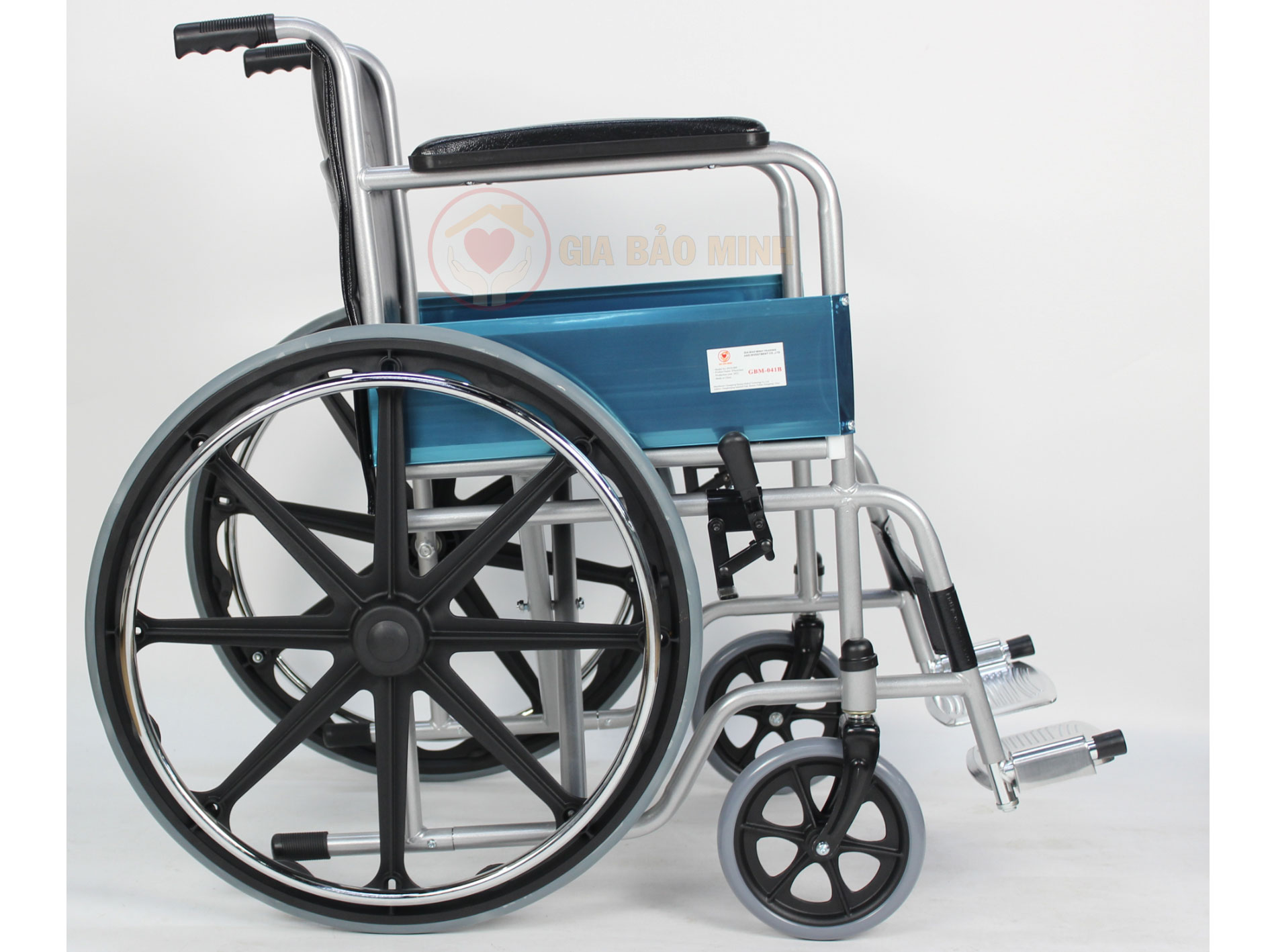 Xe lăn khung thép GBM-041B