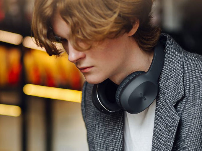 Tai nghe Edifier W600BT