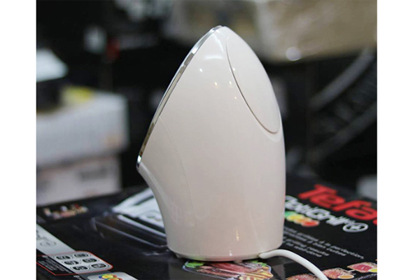 Máy xông hơi mặt công nghệ ion Beurer FC72